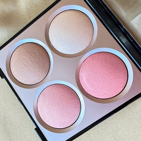 Sephora Collection Microsmooth Multi-Tasking Baked Face Palette - Picture 7 of 9